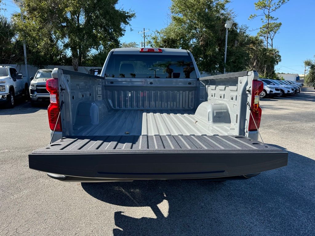 2024 Chevrolet Silverado 1500 WT 12