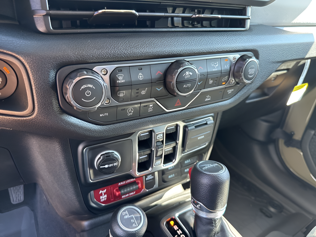 New Car 2025 Jeep Gladiator  For Sale Under $50,000 In Austin, Texas