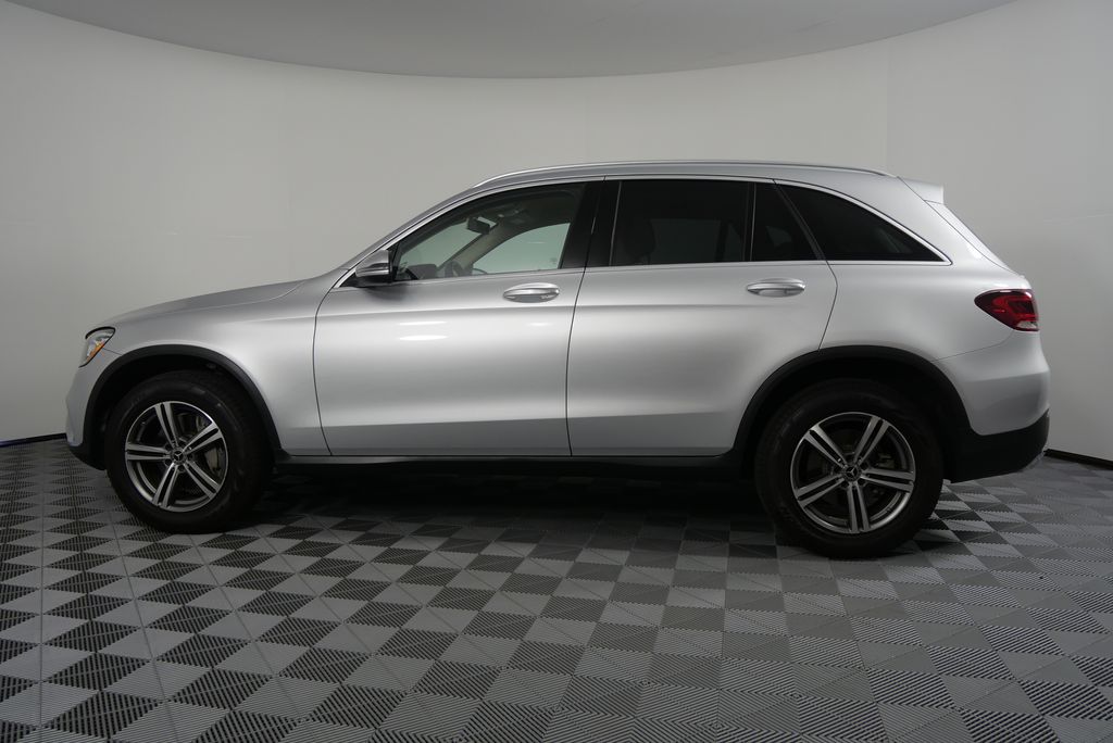 2020 Mercedes-Benz GLC 300 7