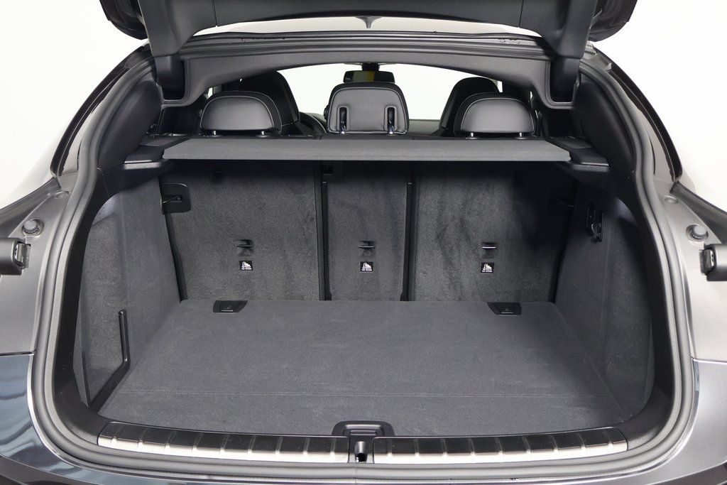 Thumbnail: 2025 BMW X4 - 14