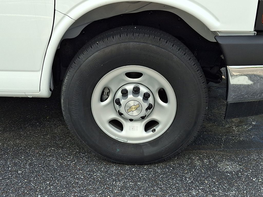 2026 Chevrolet Express 3500 Work Van White at Klick Lewis Buick Chevrolet