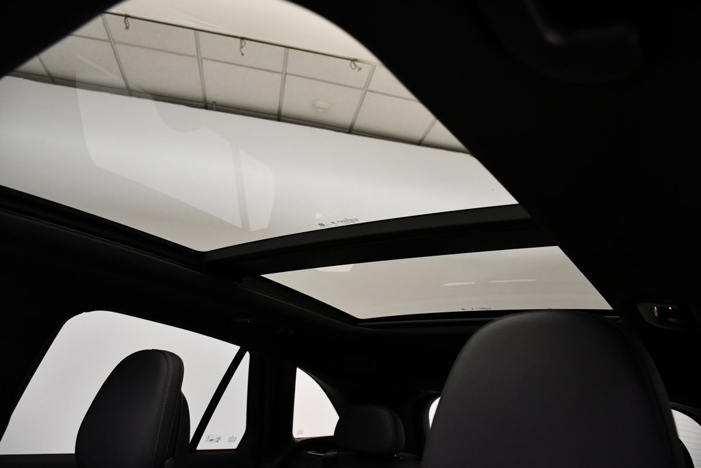 Thumbnail: 2026 Mercedes-Benz GLC - 17