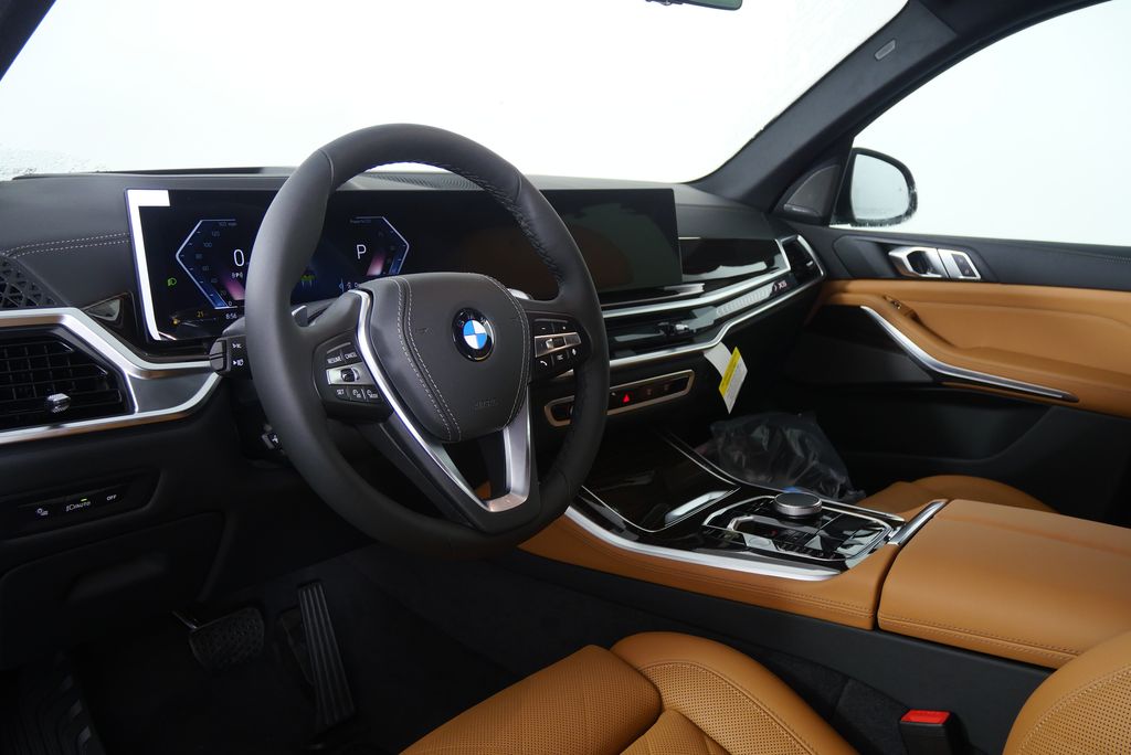 Thumbnail: 2026 BMW X5 - 12
