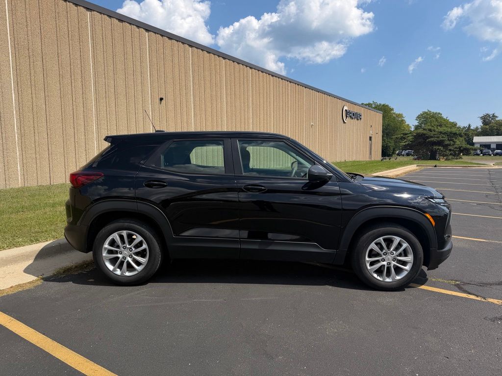 Used 2025 Chevrolet TrailBlazer SUV