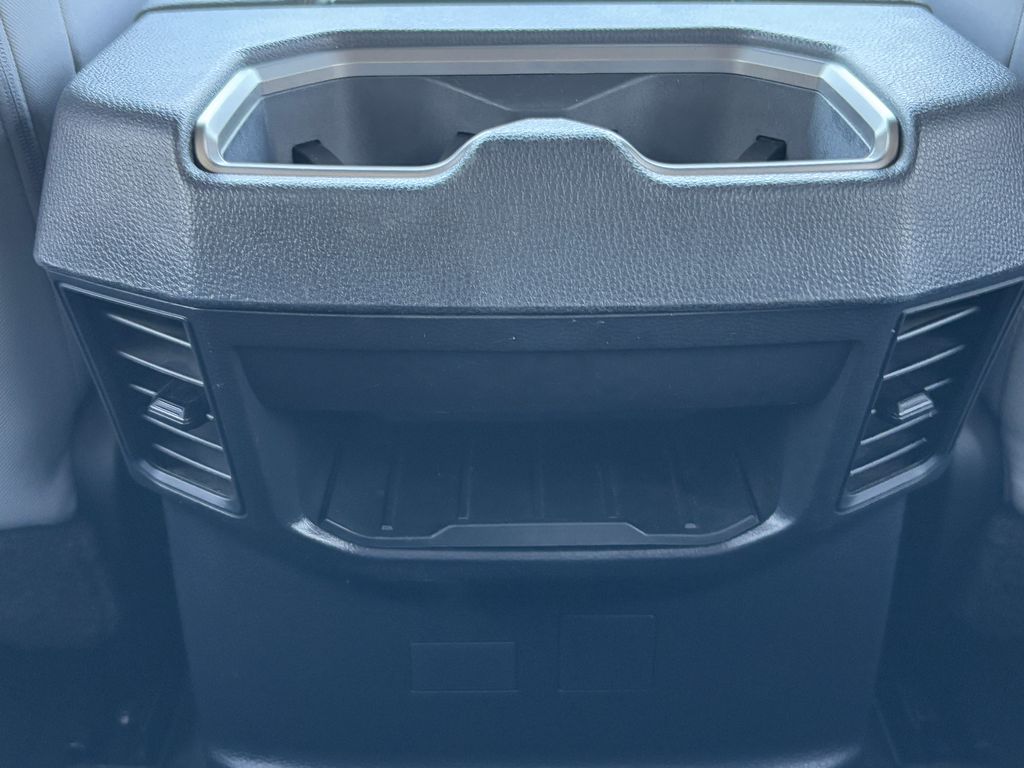 Thumbnail: 2022 Toyota Tundra - 21