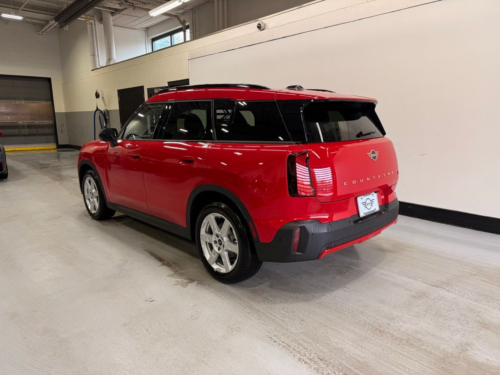 2025 MINI Cooper Countryman Iconic 3