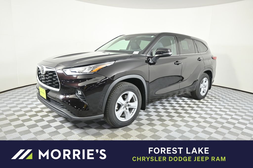 Amber 2020 Toyota Highlander LE AWD SUV / Crossover All-Wheel Drive 8-Speed Automatic