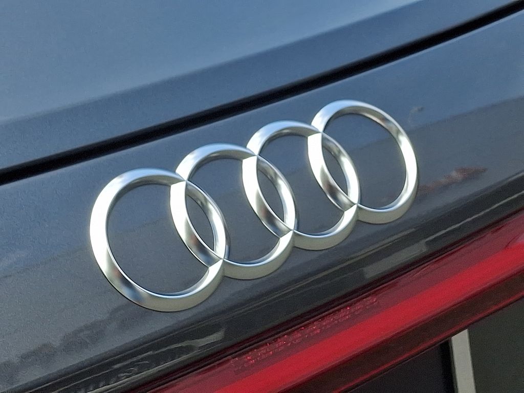 Thumbnail: 2023 Audi e-tron GT - 30
