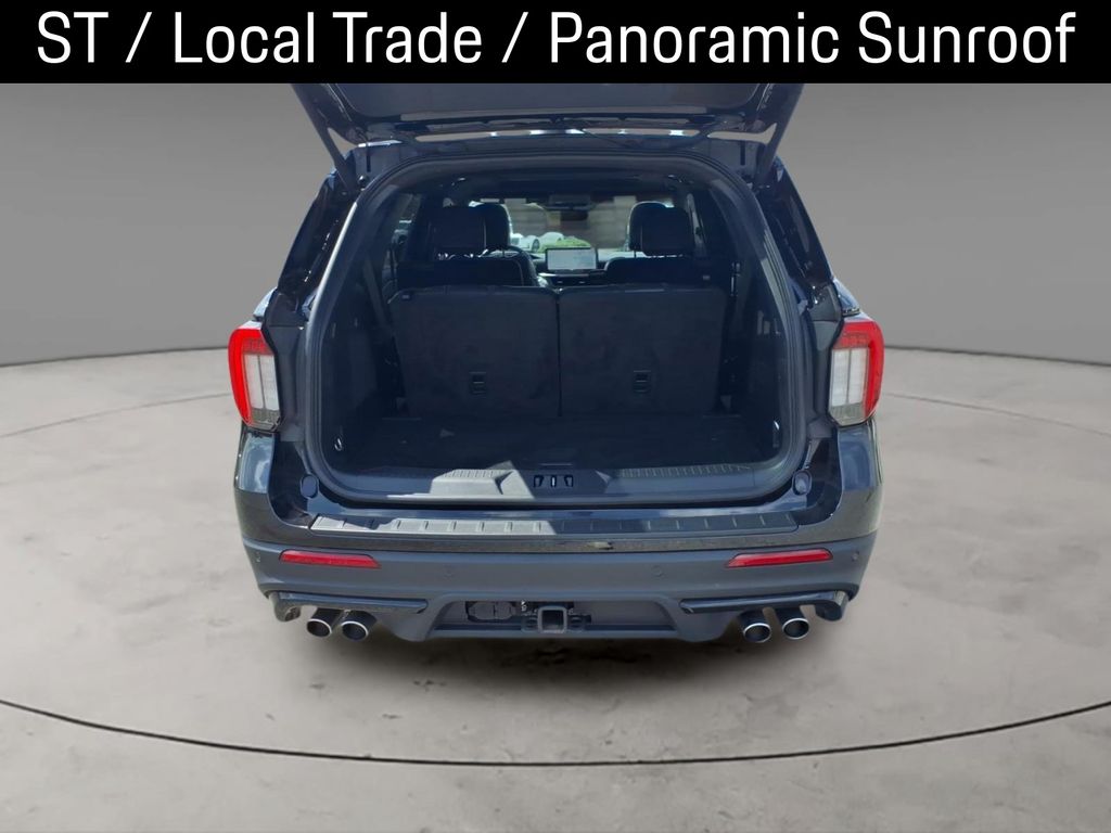 View vehicle photo 7