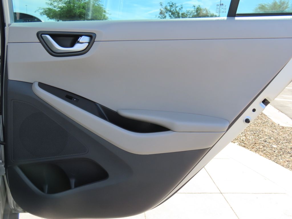 2019 Hyundai Ioniq Limited 26