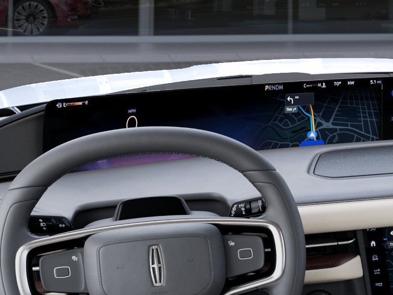 2027 Lincoln Navigator Premiere L