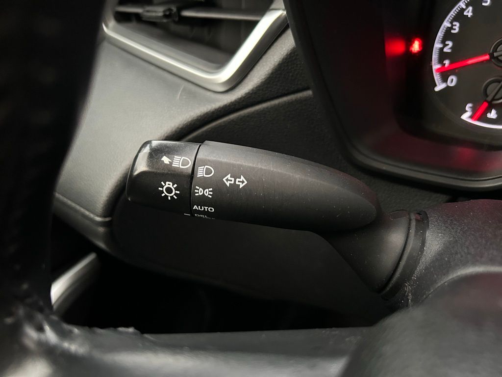 Thumbnail: 2022 Toyota Corolla Cross - 21