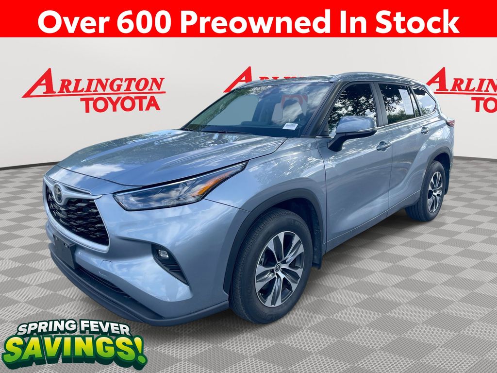 2024 Toyota Highlander XLE