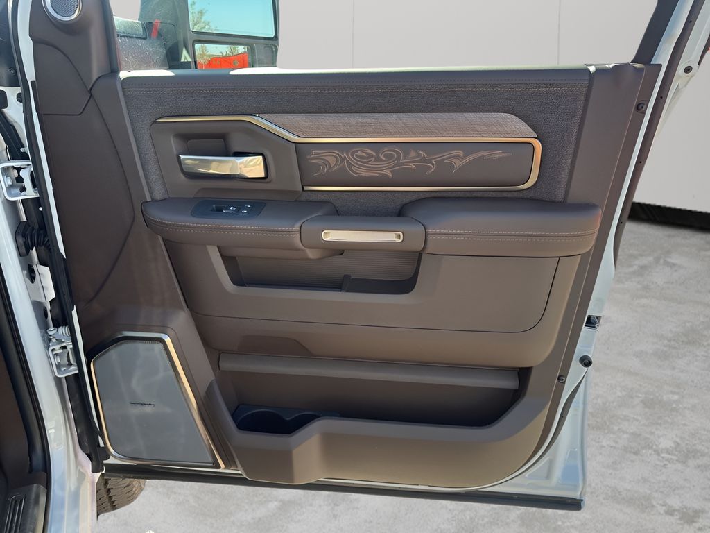 New 2026 White Ram Limited image 13