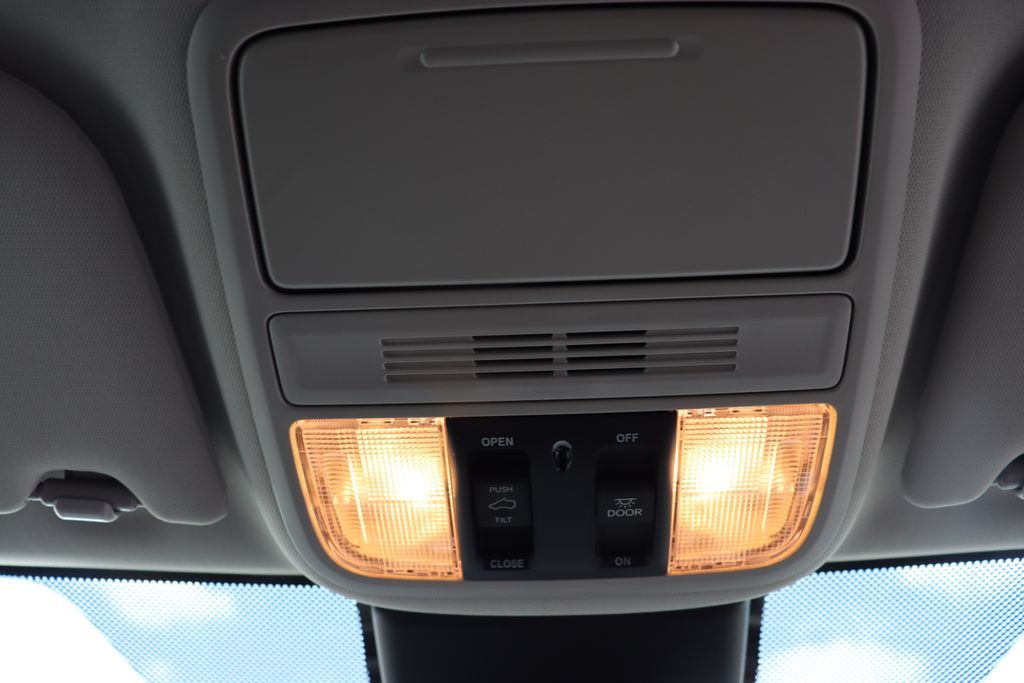 Thumbnail: 2026 Honda Odyssey - 25
