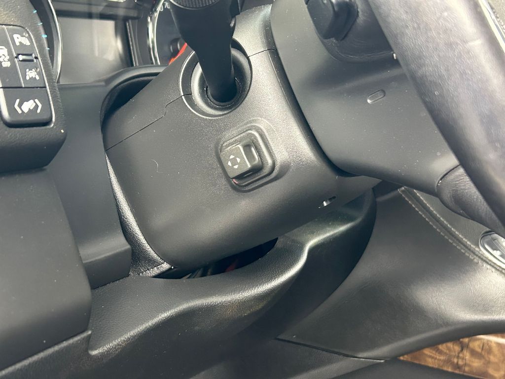 Used 2020 Shadow Gray Metallic Chevrolet LT image 11