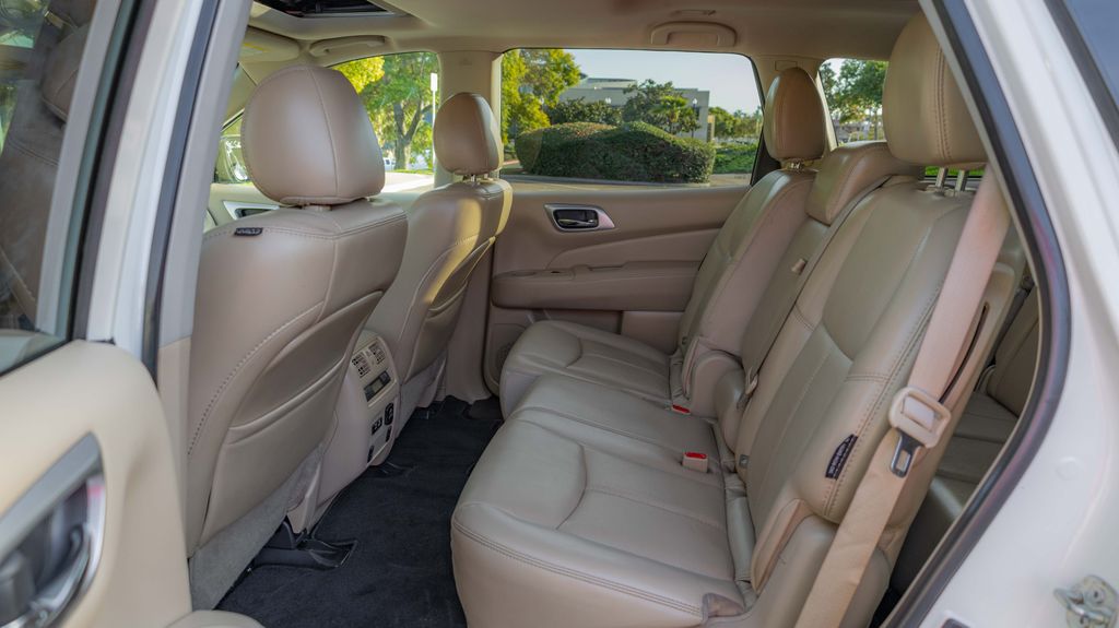 Used 2020 Nissan Pathfinder Platinum 4D Sport Utility