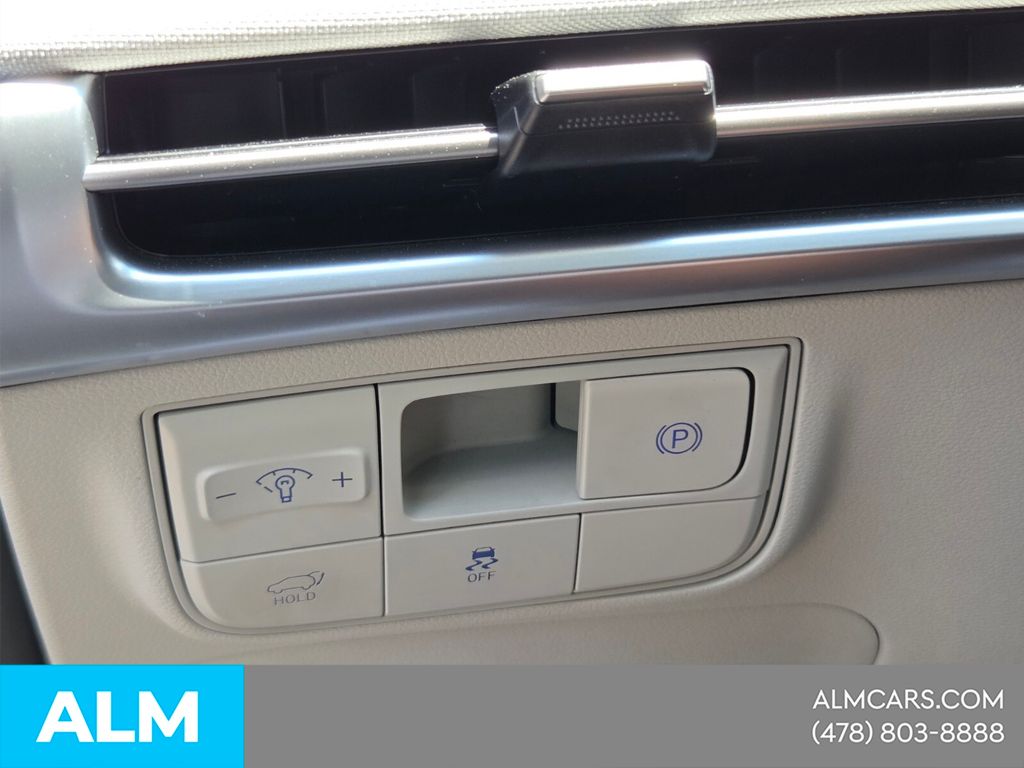 Used 2025 Gray Hyundai Limited image 30