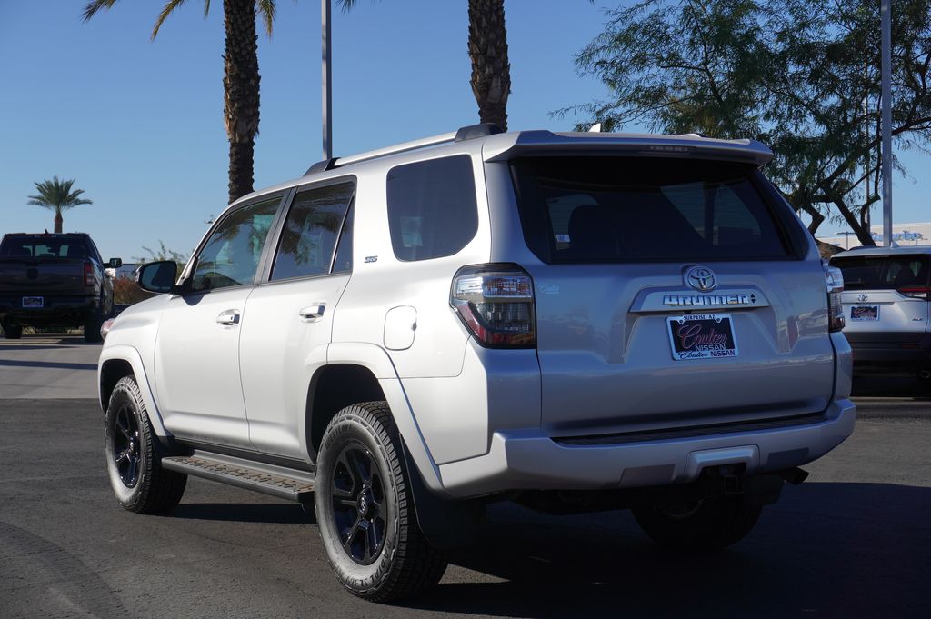 2023 Toyota 4Runner SR5 Premium 3