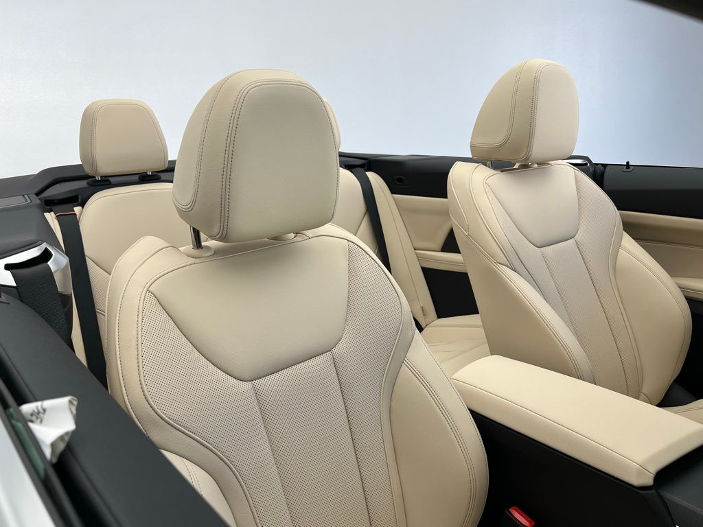 Thumbnail: 2026 BMW 4 Series - 12