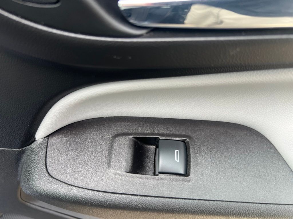 Used 2022 Chevrolet Equinox SUV
