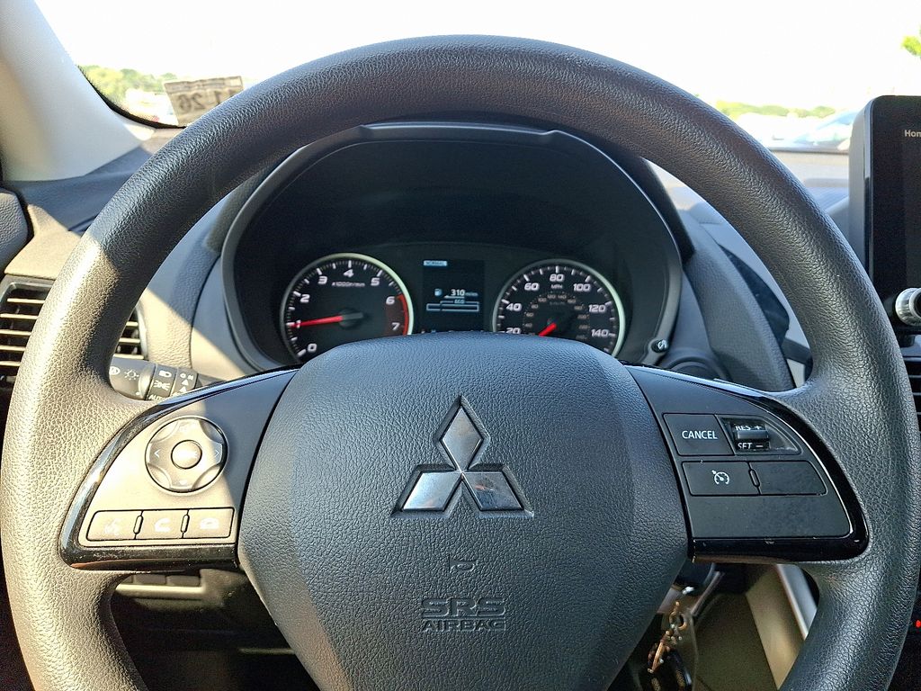 Thumbnail: 2022 Mitsubishi Eclipse Cross - 19
