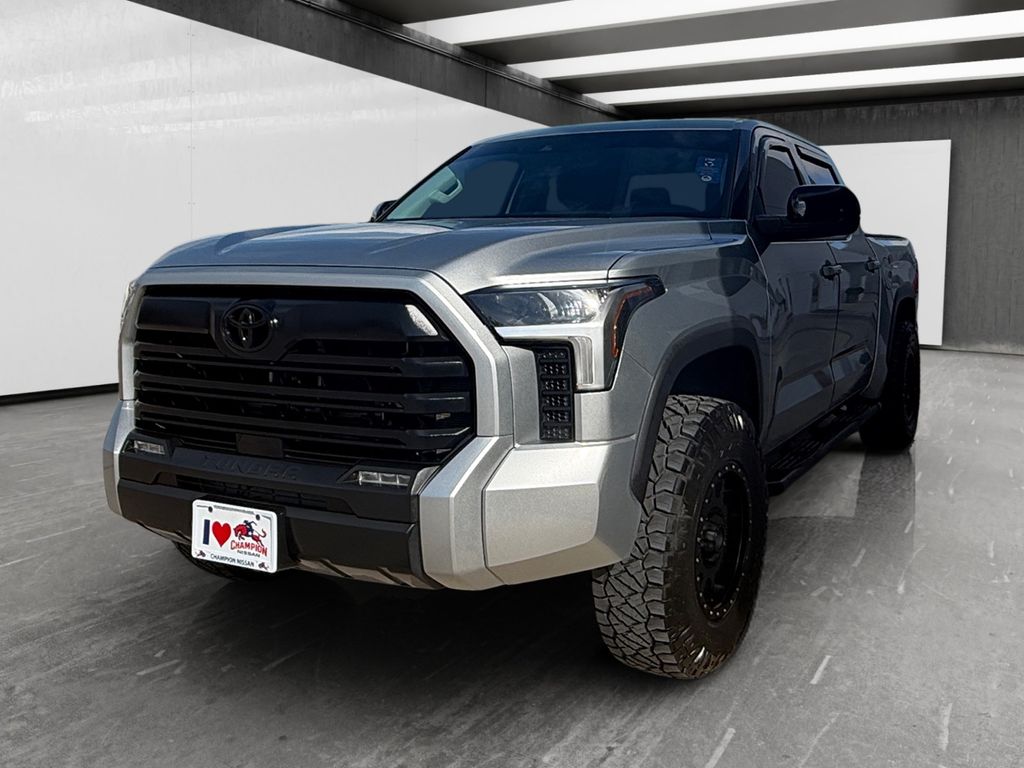 2022 Toyota Tundra SR5 CrewMax Cab 4WD