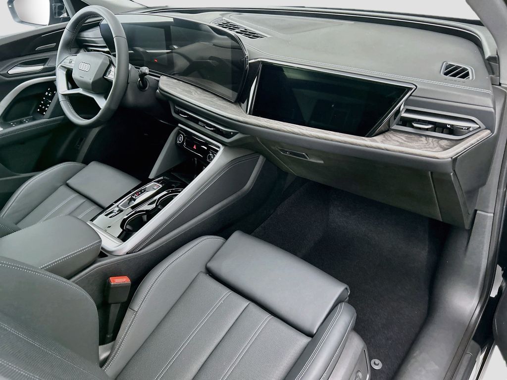 Thumbnail: 2026 Audi Q5 - 16