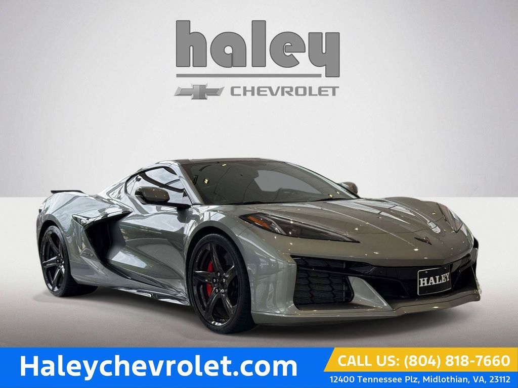Hypersonic Gray Metallic 2023 Chevrolet Corvette Coupe Rear-Wheel Drive 8-Speed Dual Clutch