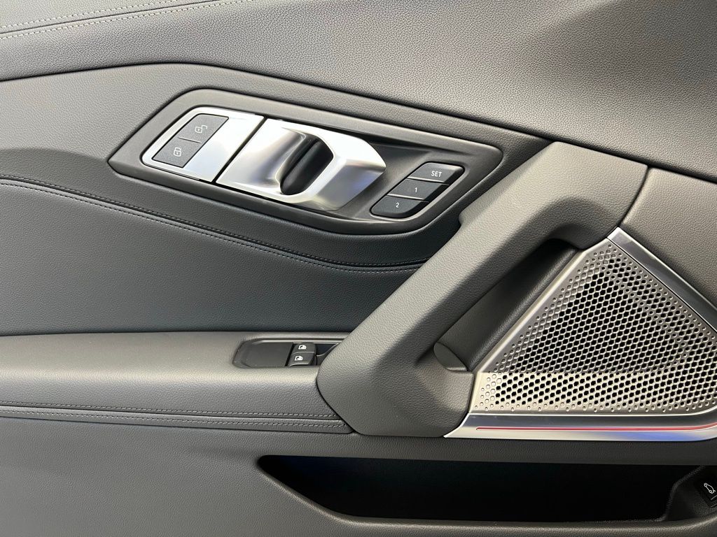 Thumbnail: 2026 BMW Z4 - 23