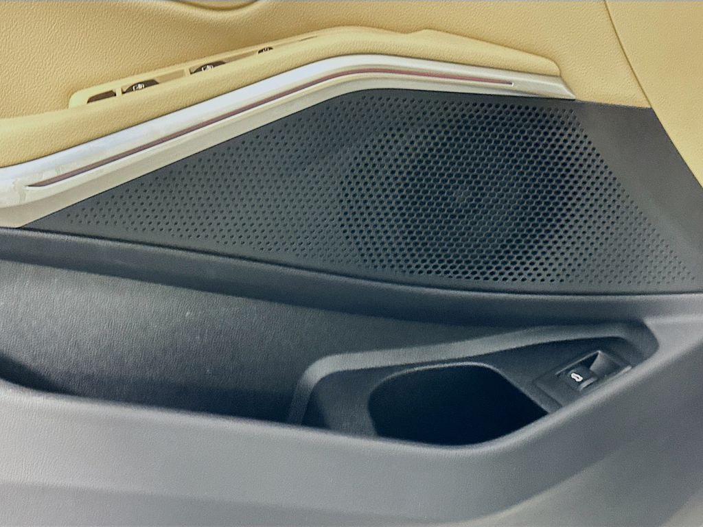 Thumbnail: 2025 BMW 3 Series - 19