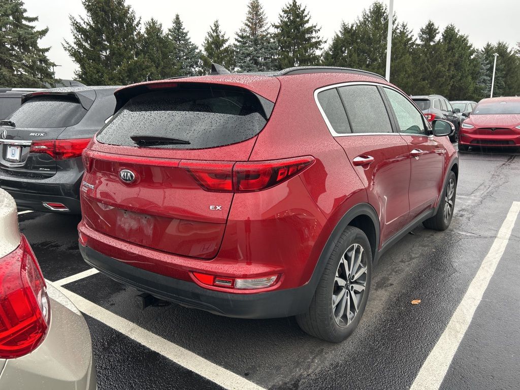 Thumbnail: 2019 Kia Sportage - 3