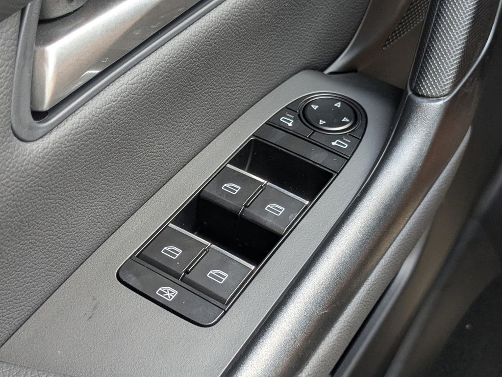 2025 Mazda CX-50 Hybrid Preferred Package