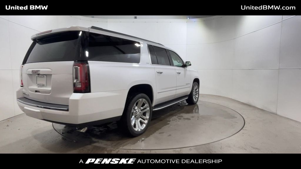 Thumbnail: 2019 GMC Yukon XL - 8