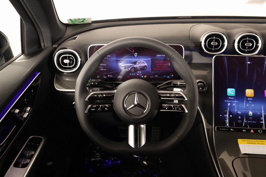 2025 Mercedes-Benz GLC 300 3