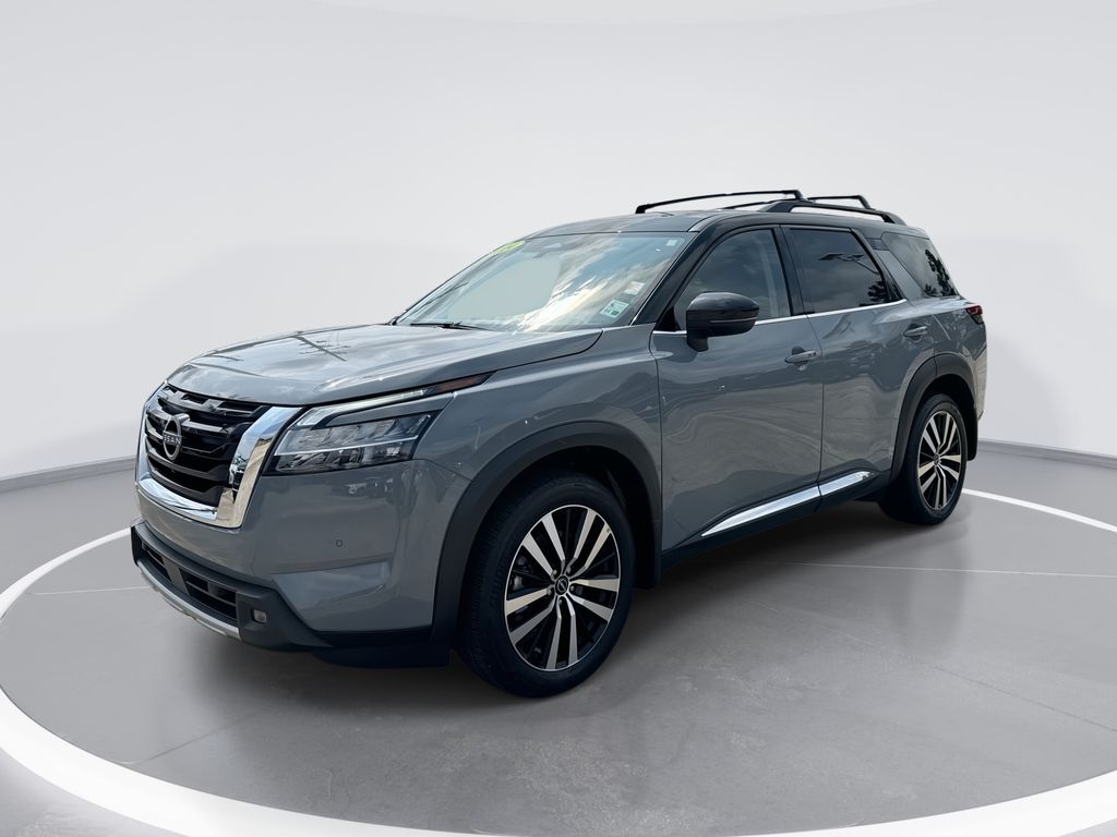Solid Gray/Super Black 2024 Nissan Pathfinder Platinum FWD SUV / Crossover Front-Wheel Drive 9-Speed Automatic