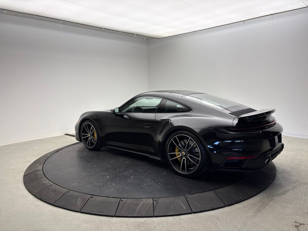 Thumbnail: 2021 Porsche 911 - 3