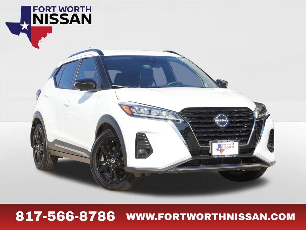 Aspen White Tricoat 2022 Nissan Kicks SUV / Crossover Front-Wheel Drive Continuously Variable Transmission