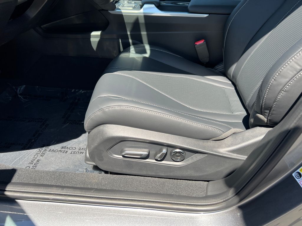 Thumbnail: 2025 Acura TLX - 14