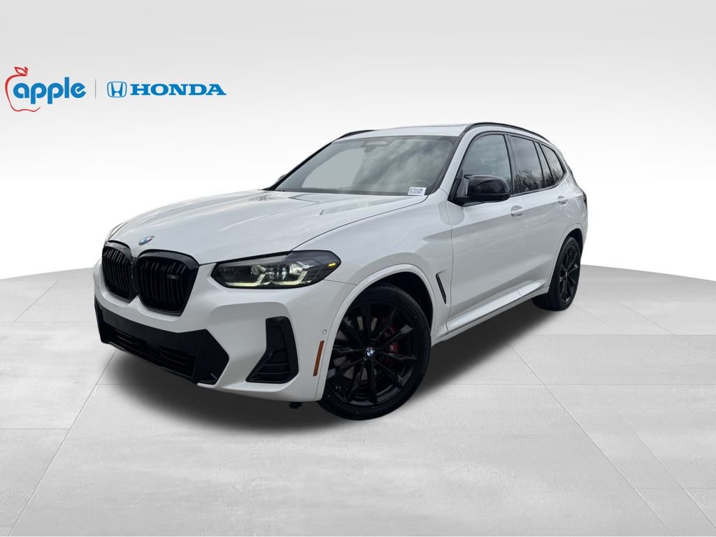 2022 BMW X3 40i's photo