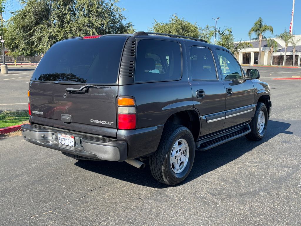 Thumbnail: 2004 Chevrolet Tahoe - 5