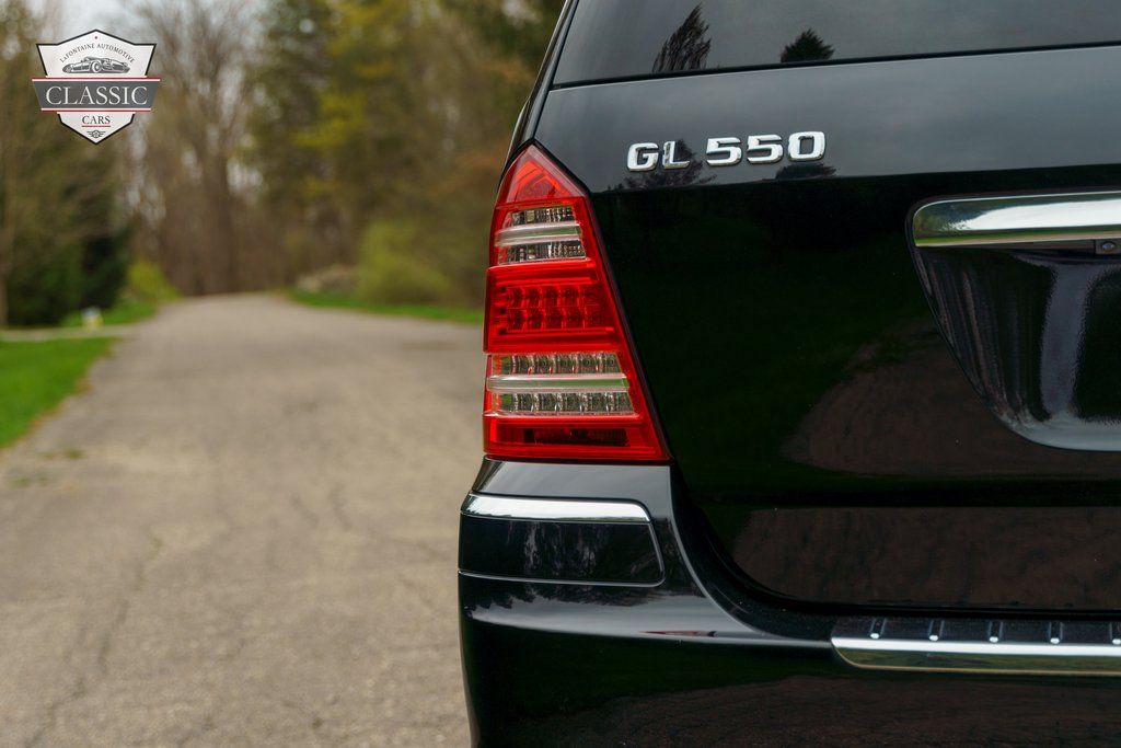 2010 Mercedes-Benz GL-Class GL 550 15