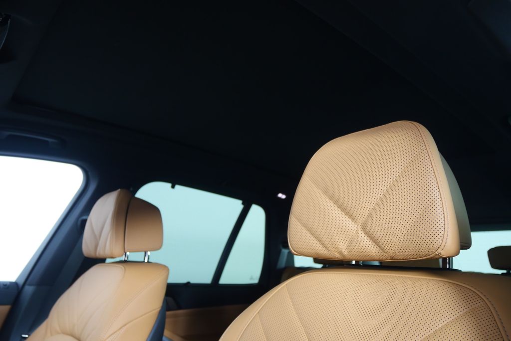 2026 BMW X5 xDrive40i 12