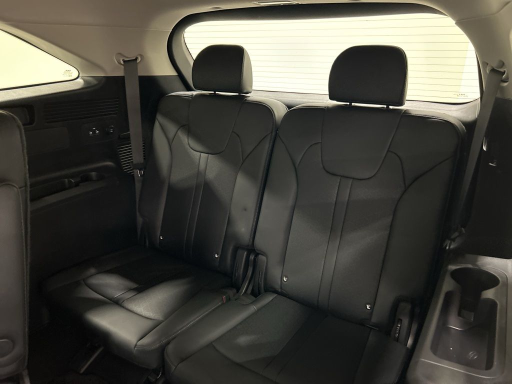 used 2023 Kia Sorento Hybrid car, priced at $32,946