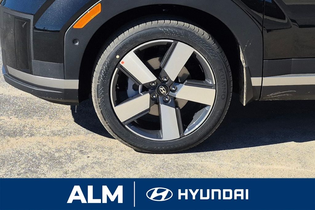 New 2026 Black Hyundai Limited image 12