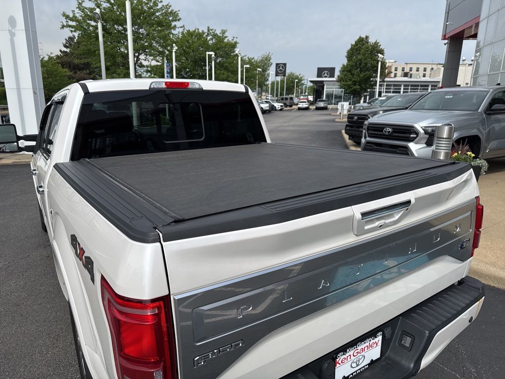 2016 Ford F-150 Platinum photo