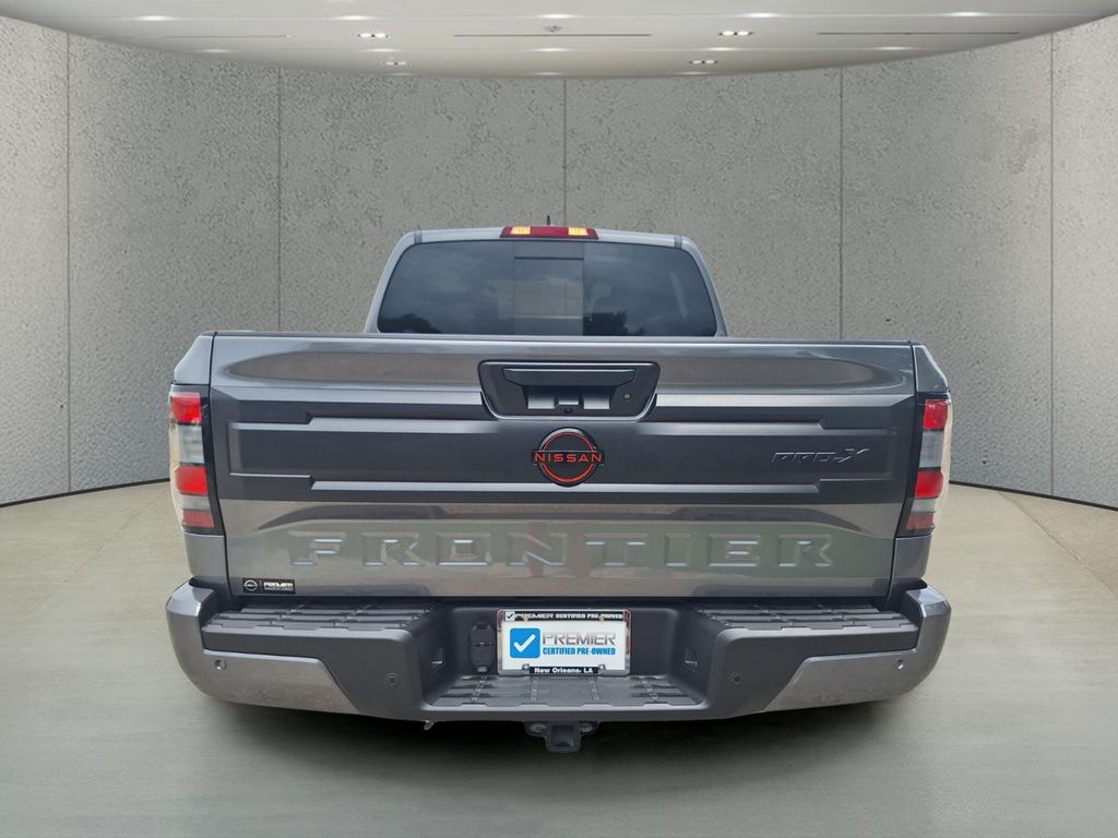 View vehicle photo 4