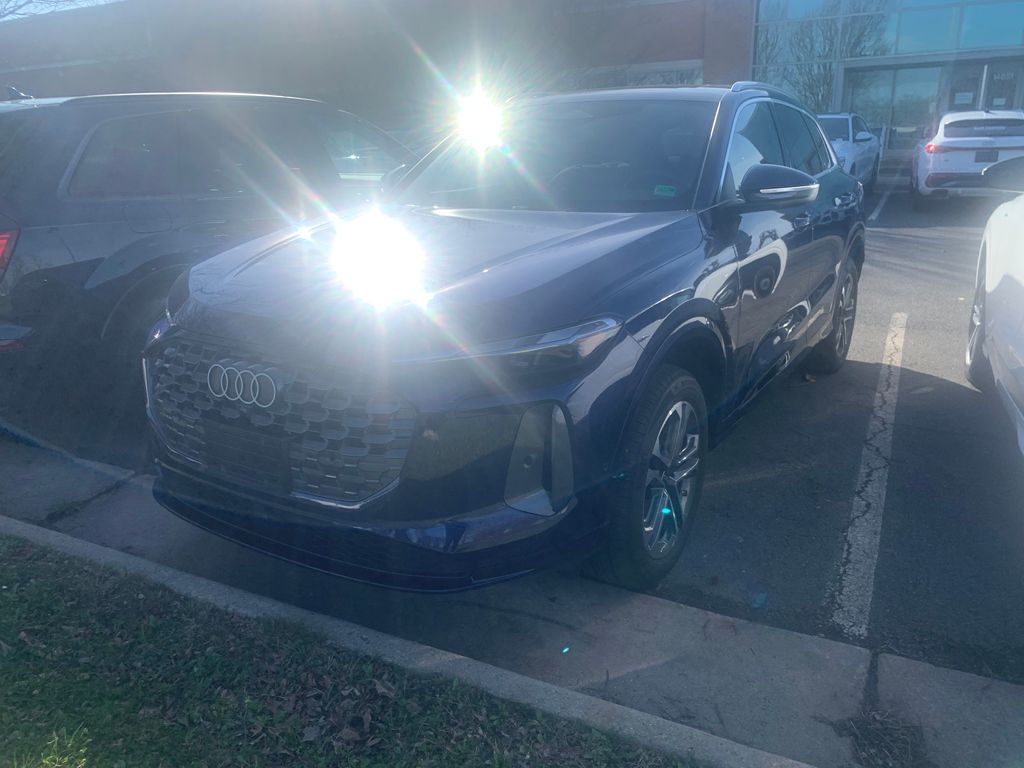 Thumbnail: 2025 Audi Q5 - 3