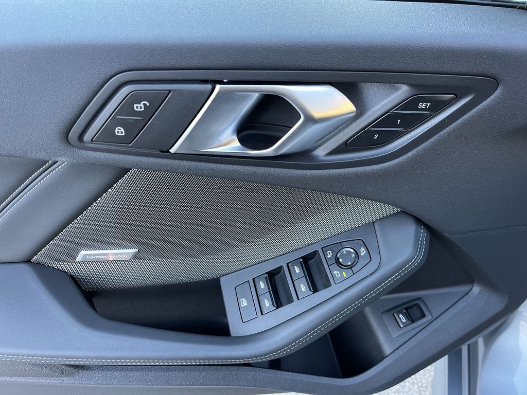 Thumbnail: 2025 BMW 2 Series - 13