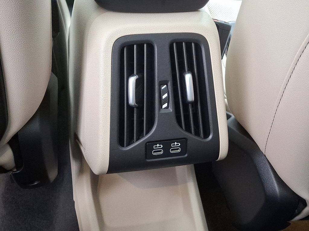 Thumbnail: 2025 BMW X1 - 11